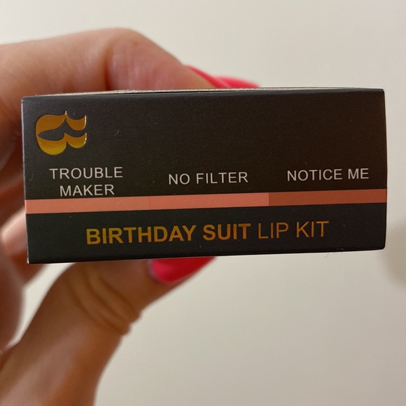 Sale!🎉Lisa Rinna 3-Product Lip Kit in Birthday Suit - Picture 2 of 3